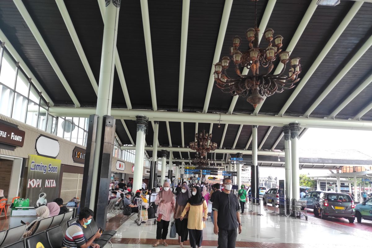 Pemudik padati Bandara Soekarno-Hatta pada H+4 Lebaran