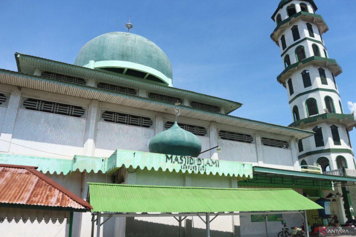 Masjid Jami di Kota Palu yang dibangun tokoh mualaf