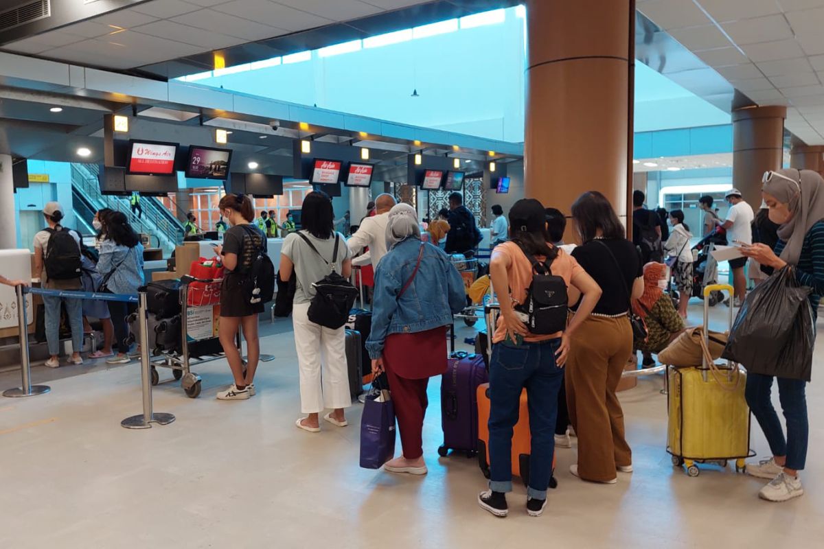 Penumpang di Bandara Lombok capai 73 ribu saat mudik dan balik Lebaran