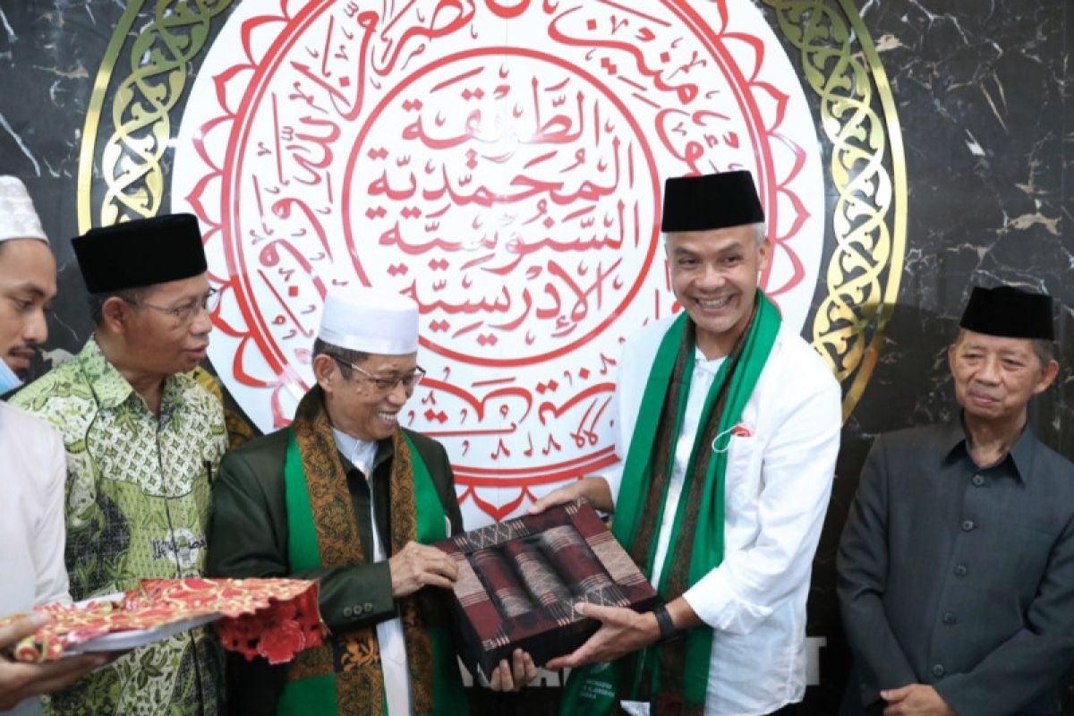 Ganjar Pranowo bertemu ulama NU di Makassar