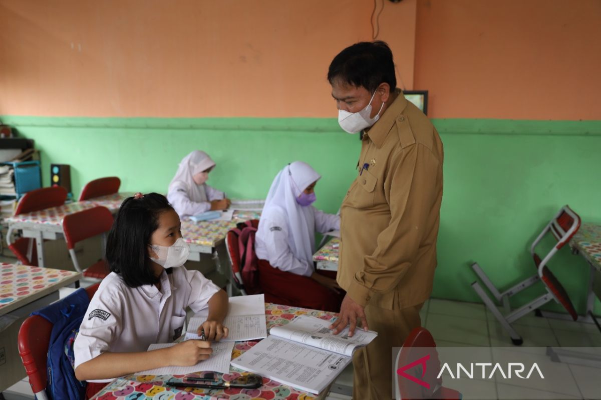 Kota Tangerang undur jadwal masuk sekolah jadi 12 Mei 2022