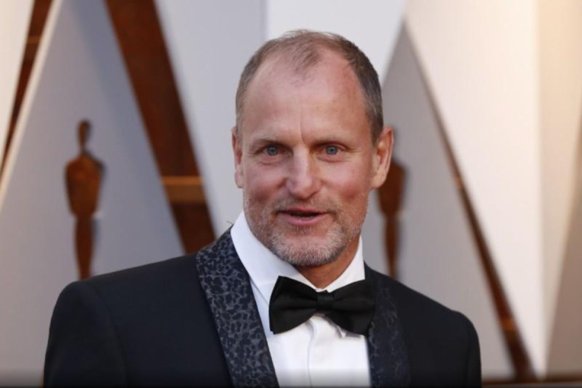 Woody Harrelson & Simu Liu akan bintangi film "Last Breath"