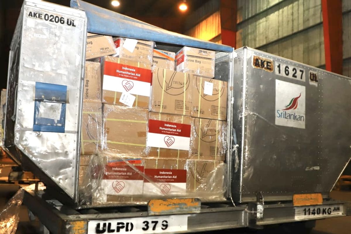 Kiriman kedua bantuan  obat dan alkes Indonesia tiba di Sri Lanka