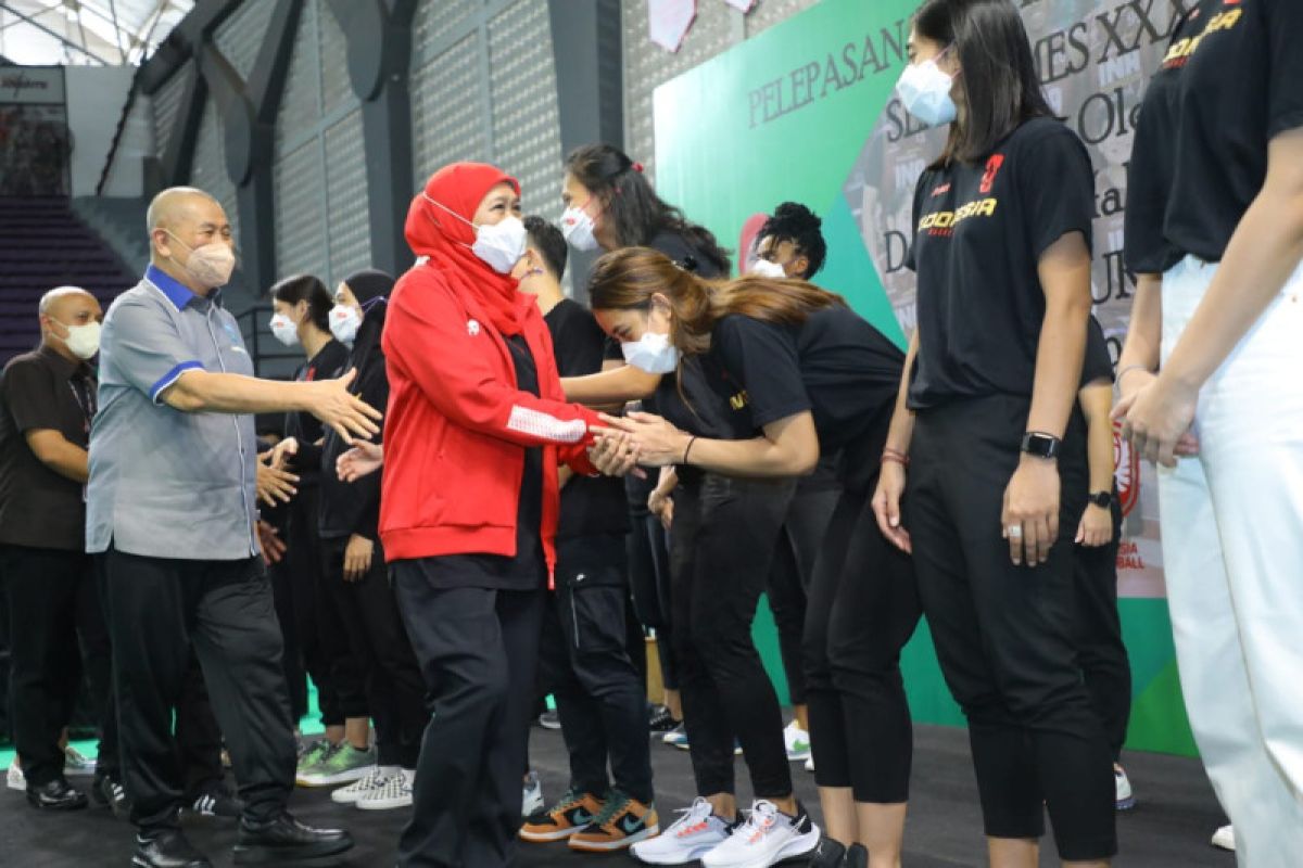Gubernur Khofifah lepas tim basket putri ke SEA Games Vietnam