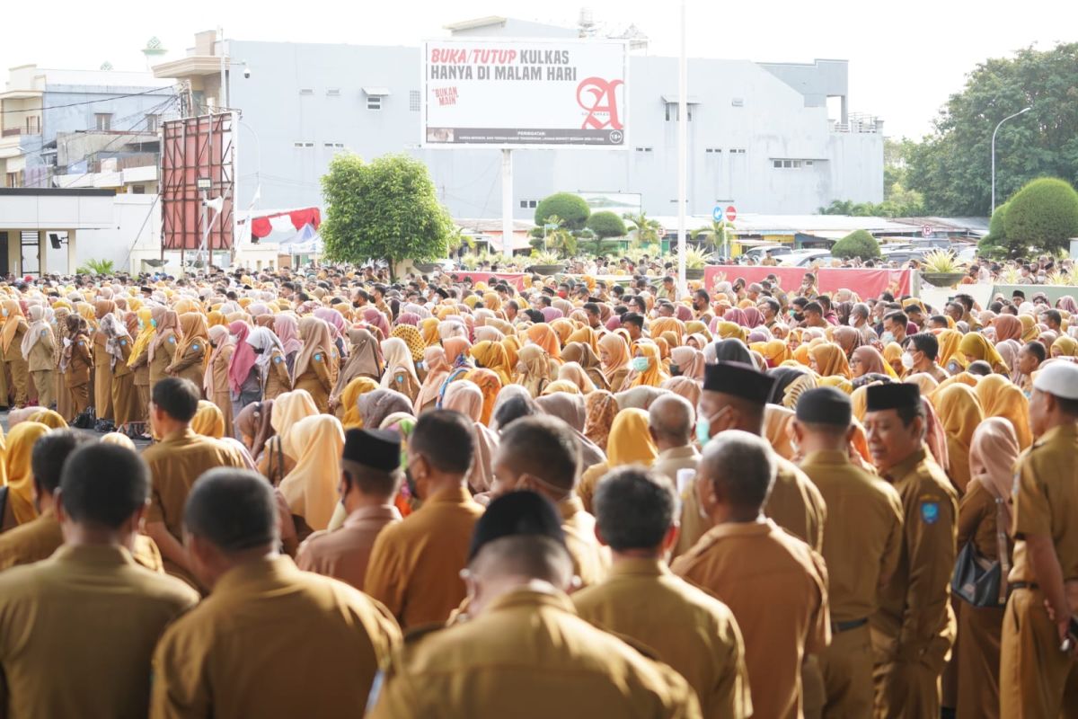 Gubernur Malut tegaskan ASN tambah cuti Lebaran akan dihukum