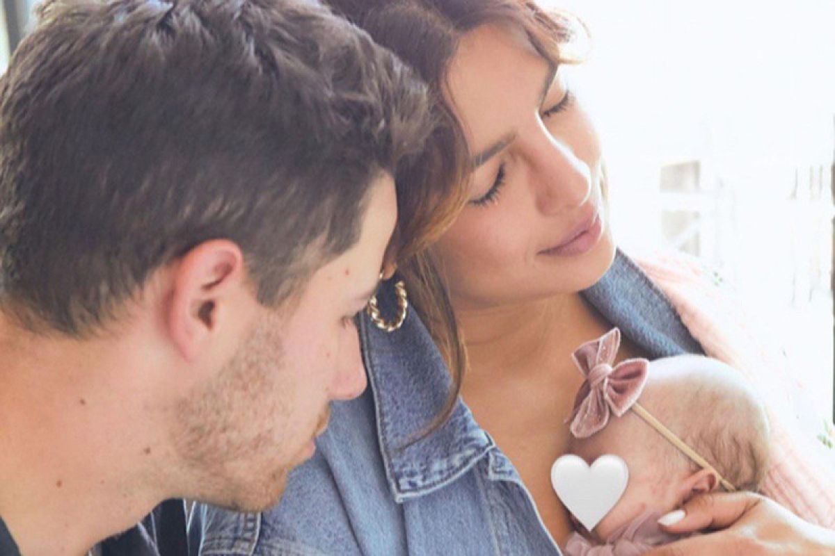 Bayi Priyanka dan Nick Jonas pulang setelah 100 hari di NICU