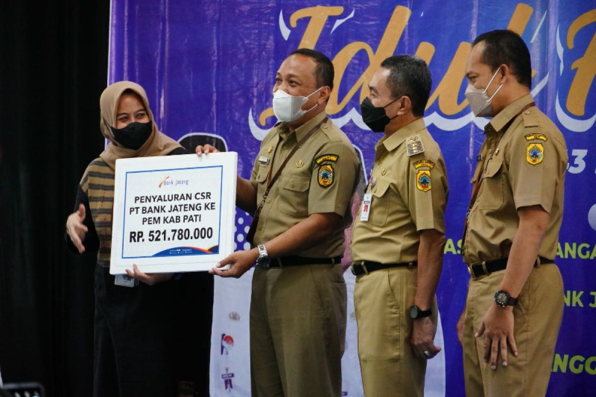 Pemkab Pati bersama Bank Jateng sediakan 5.000 paket sembako murah untuk warga