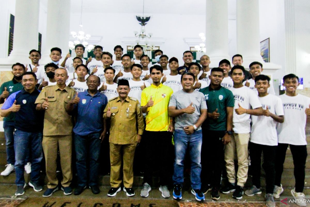 Porprov Jatim, Bupati Situbondo ingatkan atlet sepak bola bermain secara tim