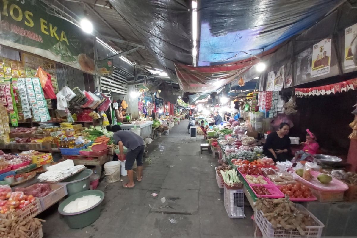 Pasar tradisional di Kota Palu  mulai ramai