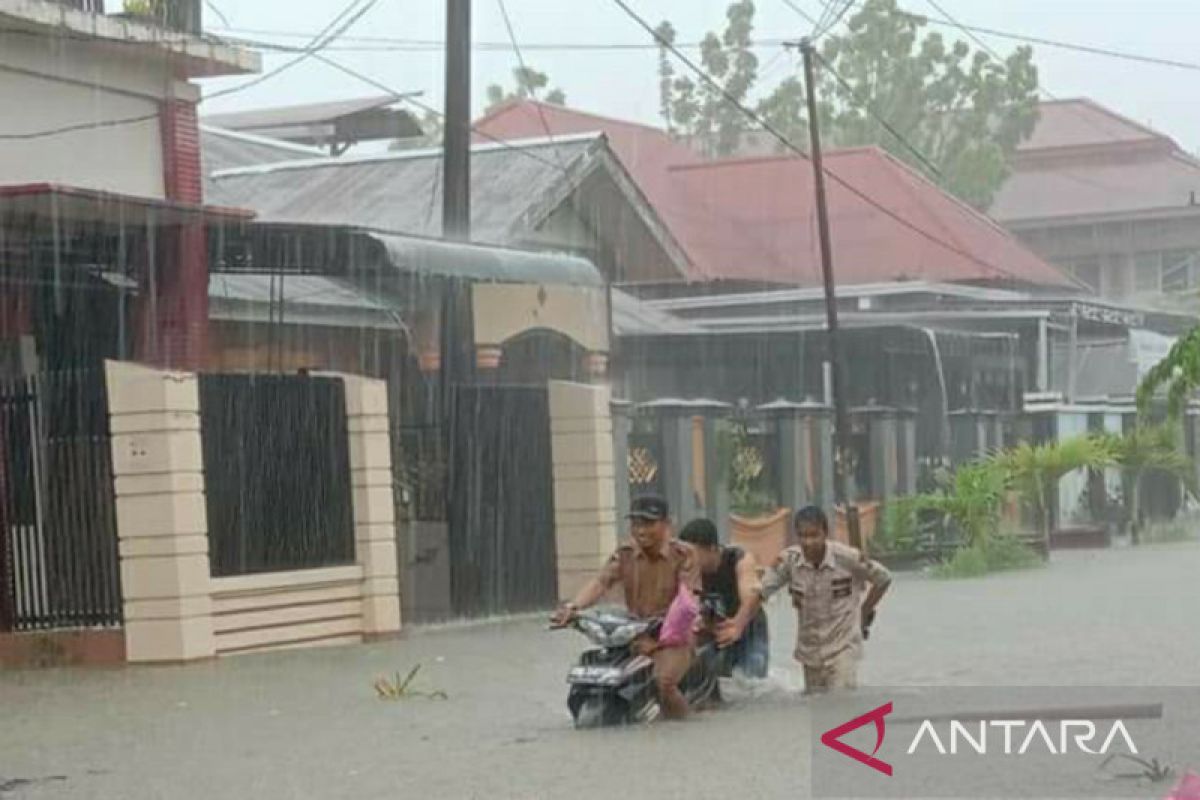 Banjir landa empat kelurahan  di Kabupaten Tolitoli