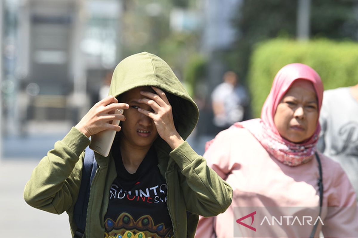 Hot temperatures in Indonesia caused by atmospheric dynamics: BMKG