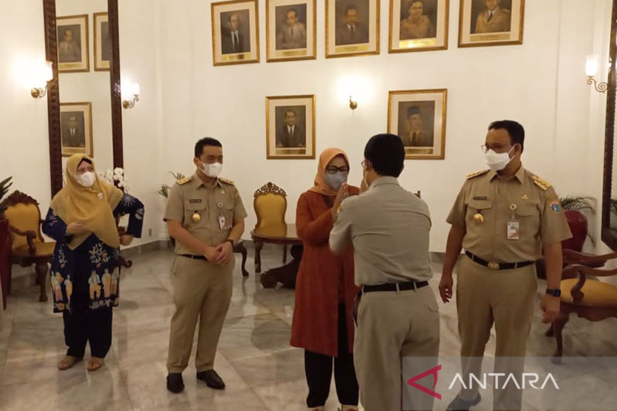 Anies apresiasi PNS optimalkan layanan saat libur Lebaran