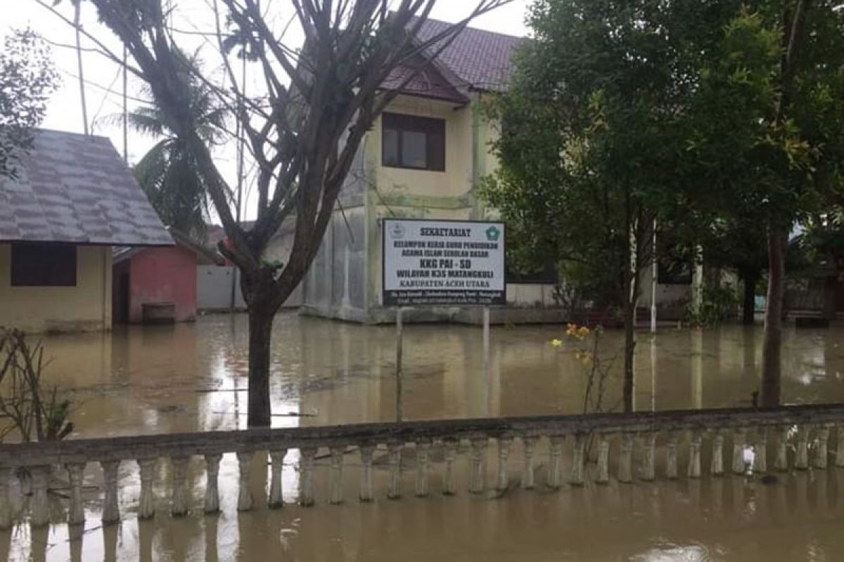Belasan desa di Aceh Utara terendam banjir