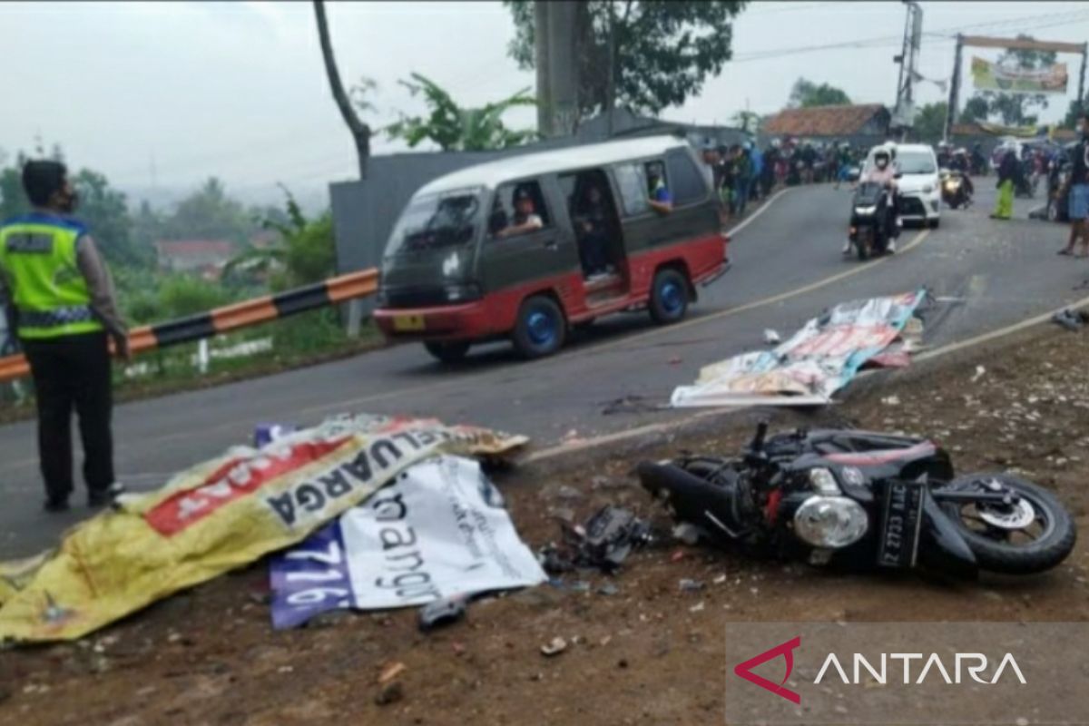 Jasa Raharja Karawang serahkan santunan Rp400 juta untuk korban kecelakaan