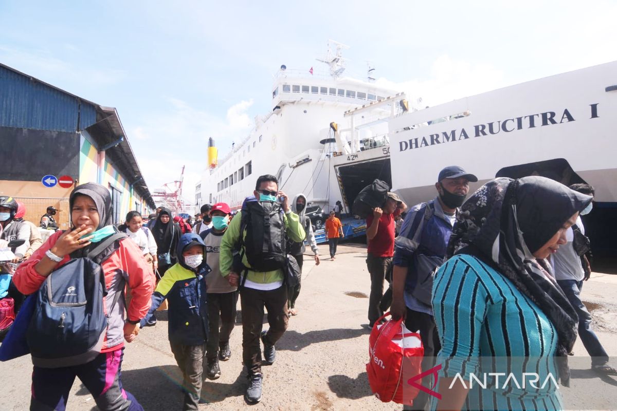Baru 3.279 pemudik kembali ke Banjarmasin lewat Pelabuhan Trisakti