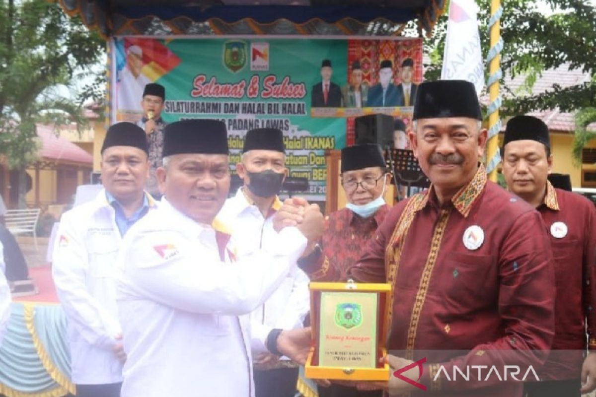 Plt Bupati Palas hadiri silaturrahmi Ikanas