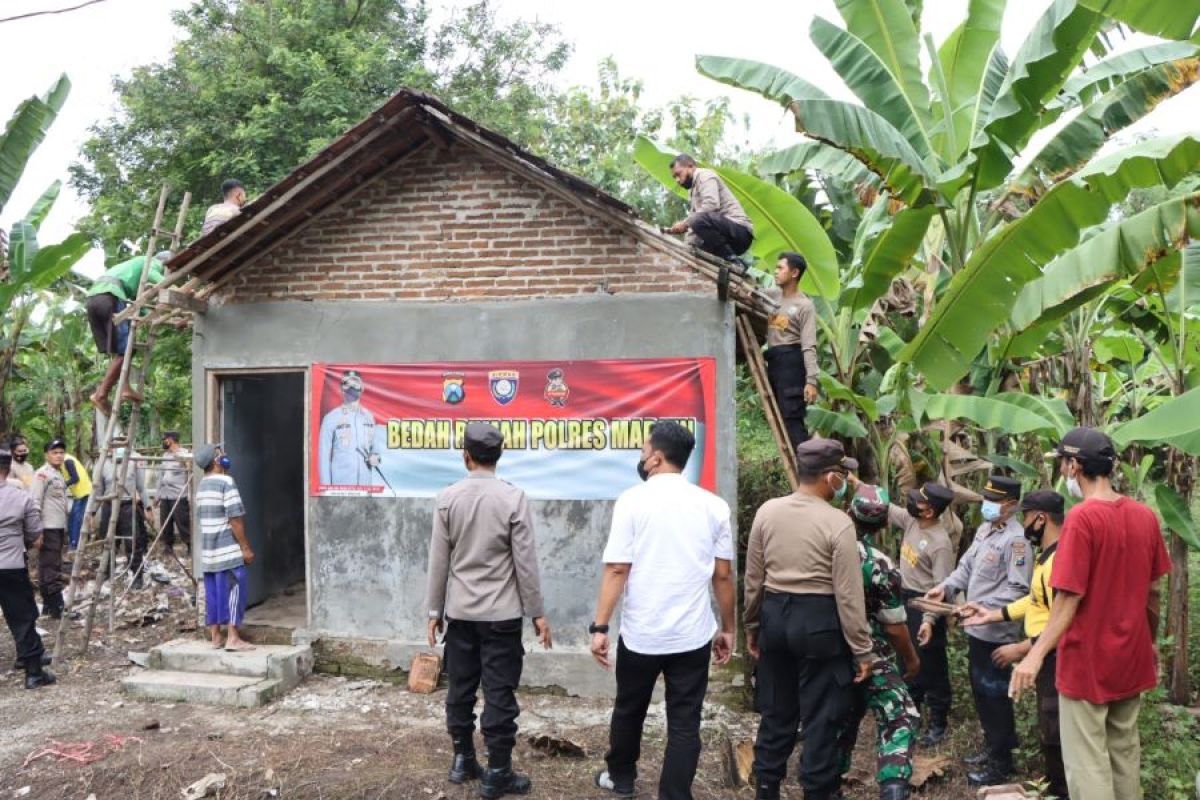 72 rumah warga miskin dibedah