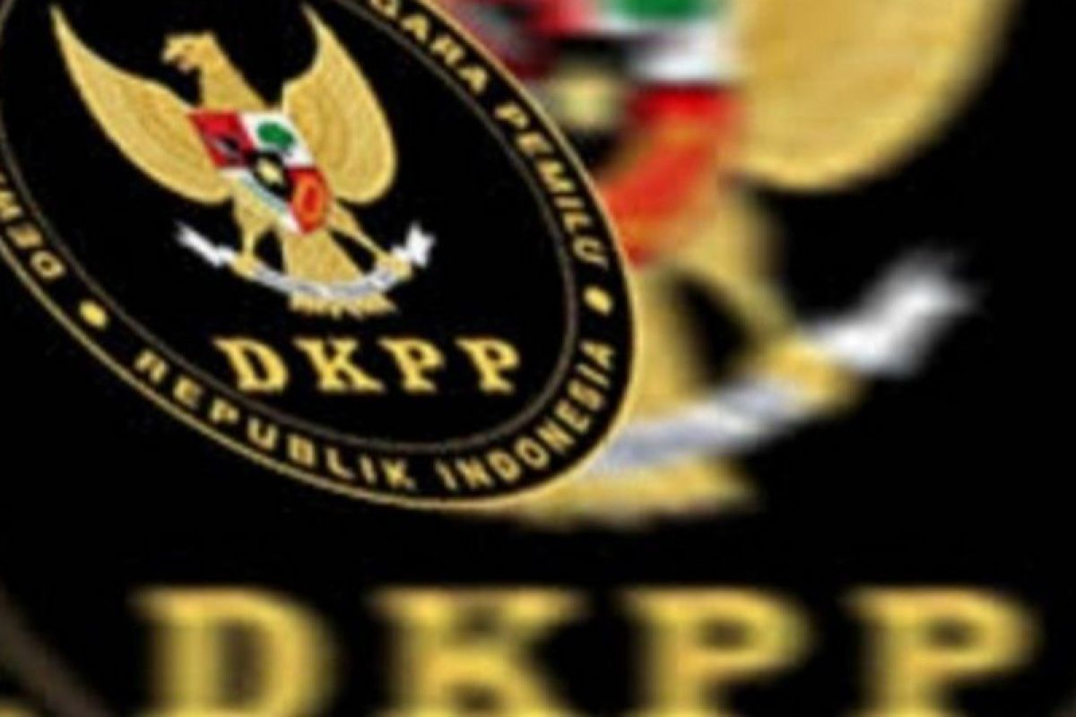Terkait kasus OTT di Medan, DKPP tunggu laporan Bawaslu RI