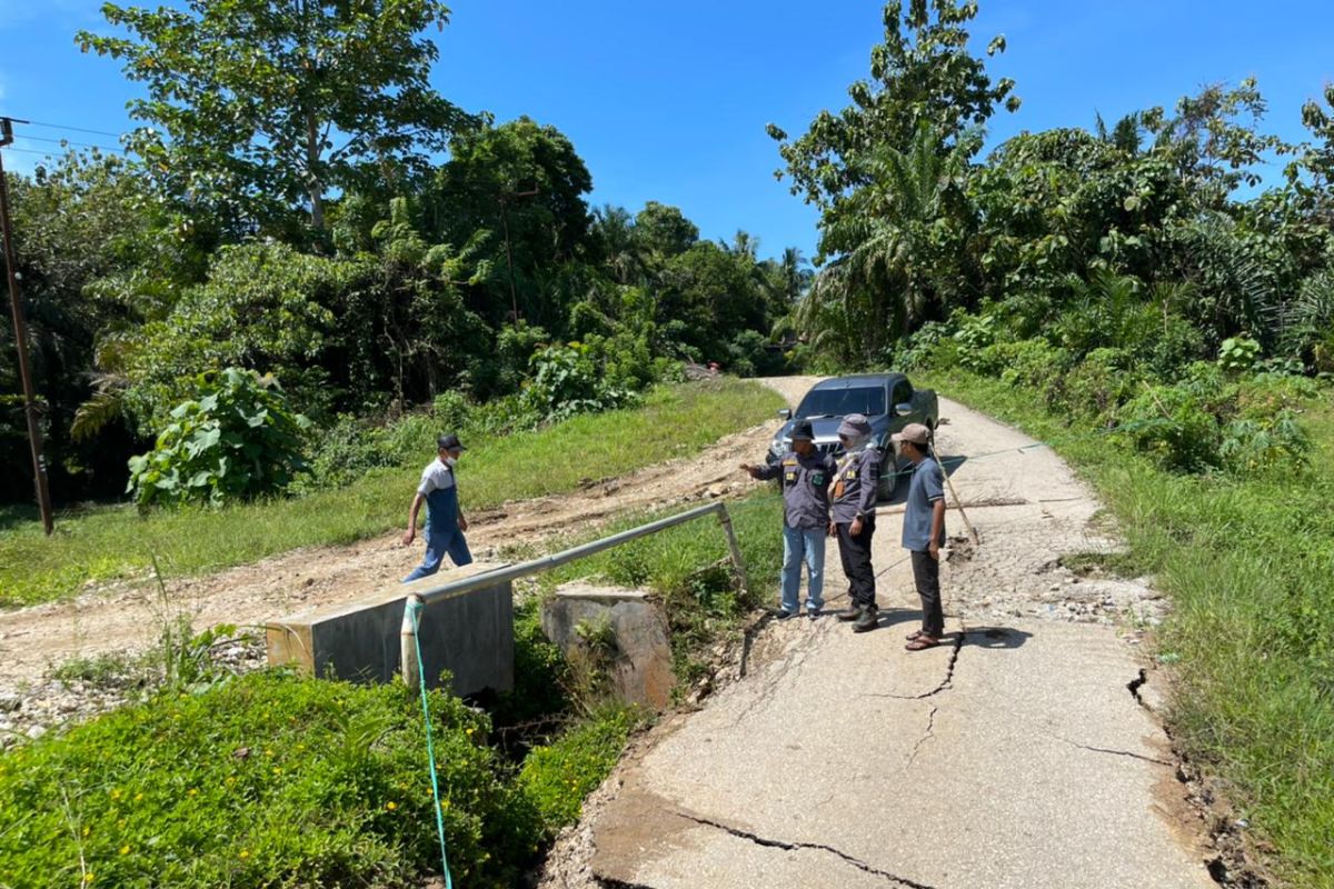 DPUTR Paser akan perbaiki jalan penghubung Desa Olung - Kayungo Sari