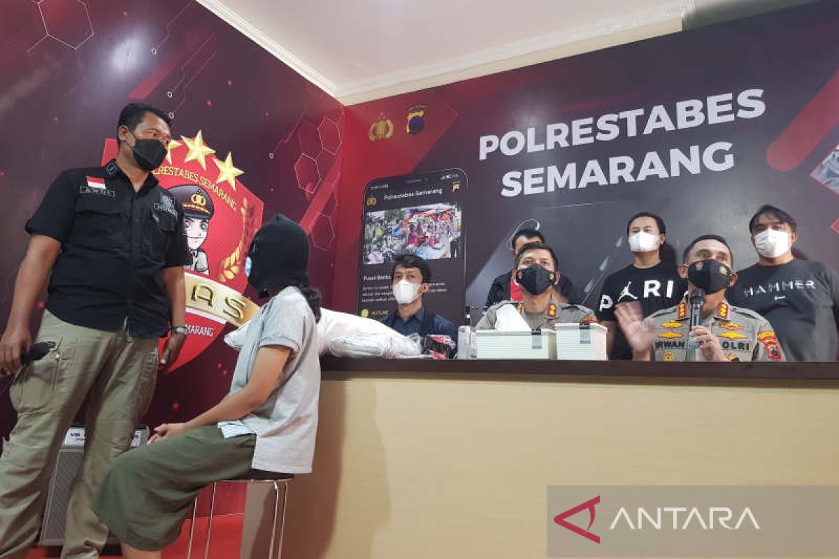 Diduga  tersangkut pinjaman daring, ibu bunuh anak kandung di Semarang