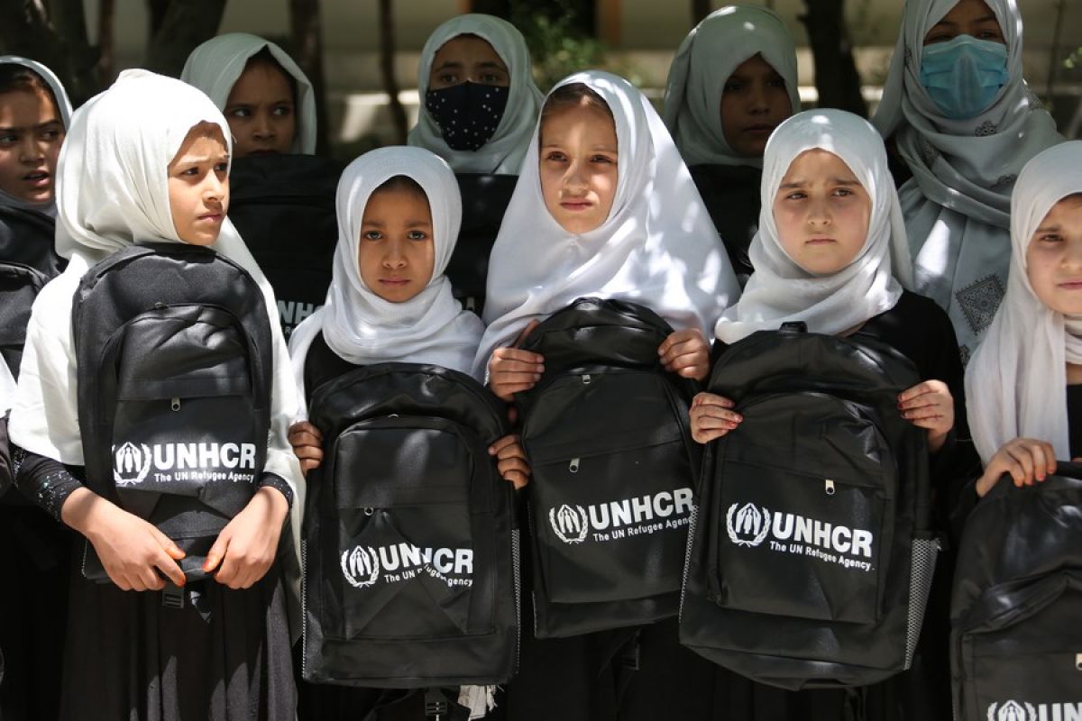 China dan UNHCR distribusikan bantuan kemanusiaan untuk Afghanistan