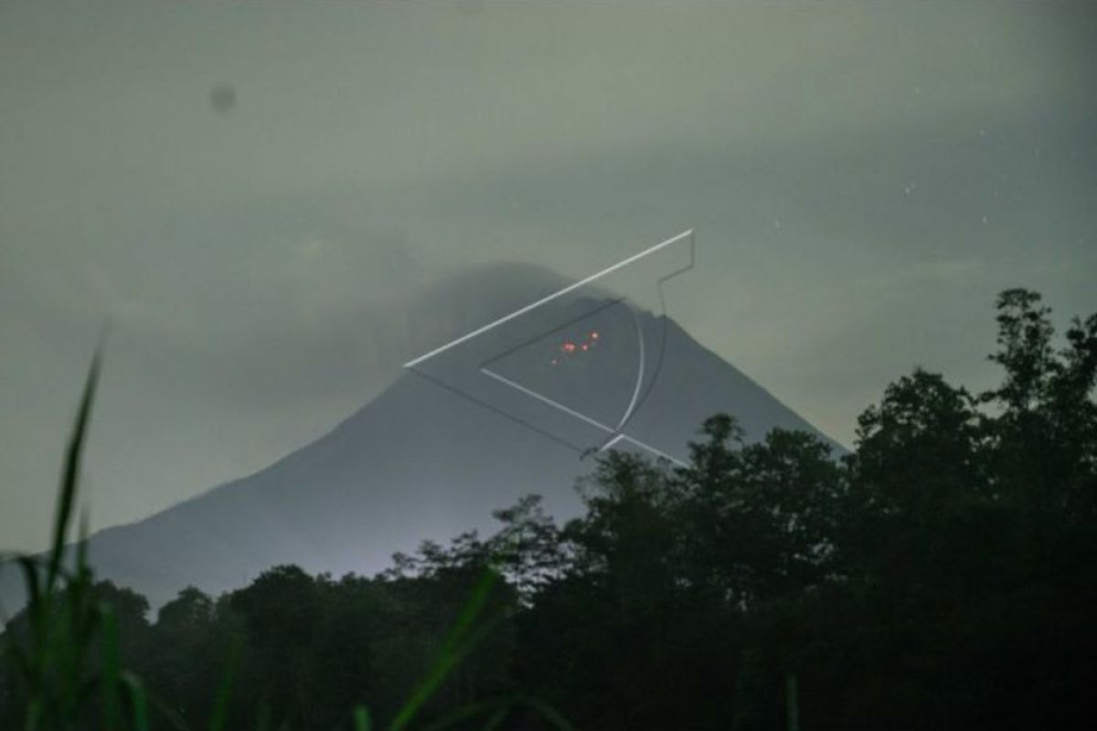 BPPTKG sebut tinggi kubah lava barat daya Gunung Merapi turun tiga meter