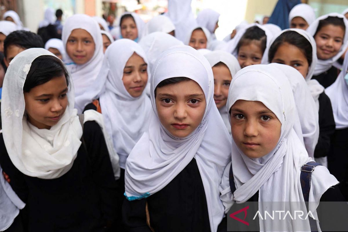 Perempuan Afghanistan dilarang kuliah