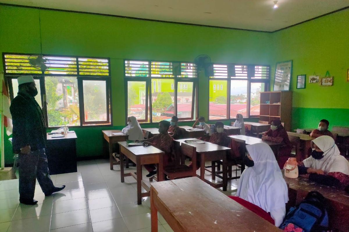 Sekolah di Paser sebagian besar sudah terapkan PTM penuh