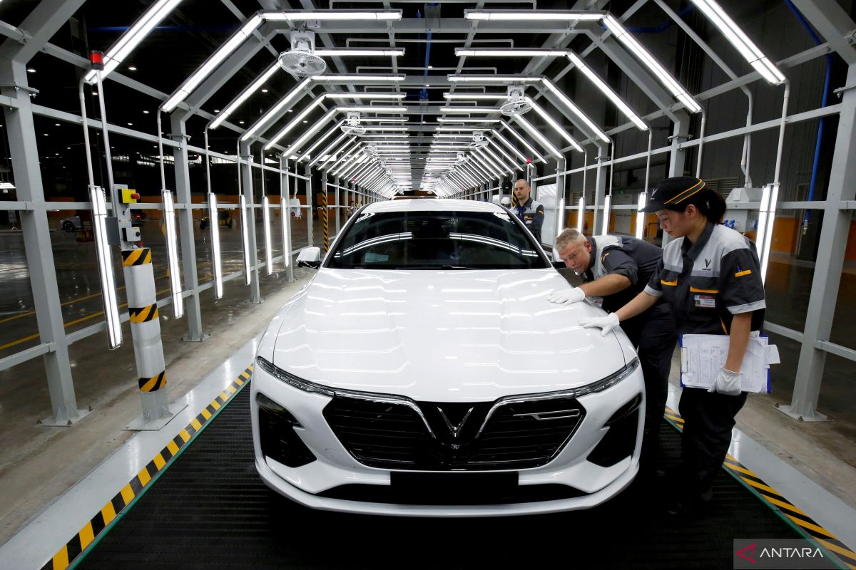 Mobil Vietnam Vinfast tunda IPO sampai tahun depan