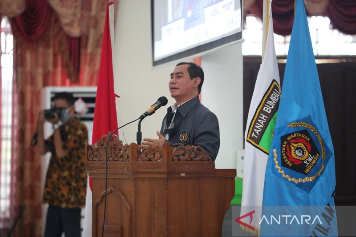 Ketua PWI Kalsel minta Wartawan di Tanah Bumbu miliki integritas