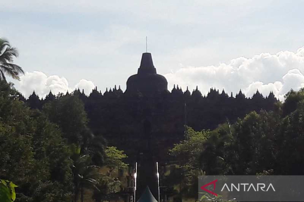 Walubi dan Permabudhi rayakan Waisak di Borobudur