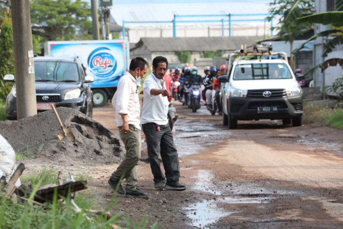 Pemkab Sidoarjo Tuntaskan Betonisasi Pada 17 Titik Ruas Jalan - ANTARA ...