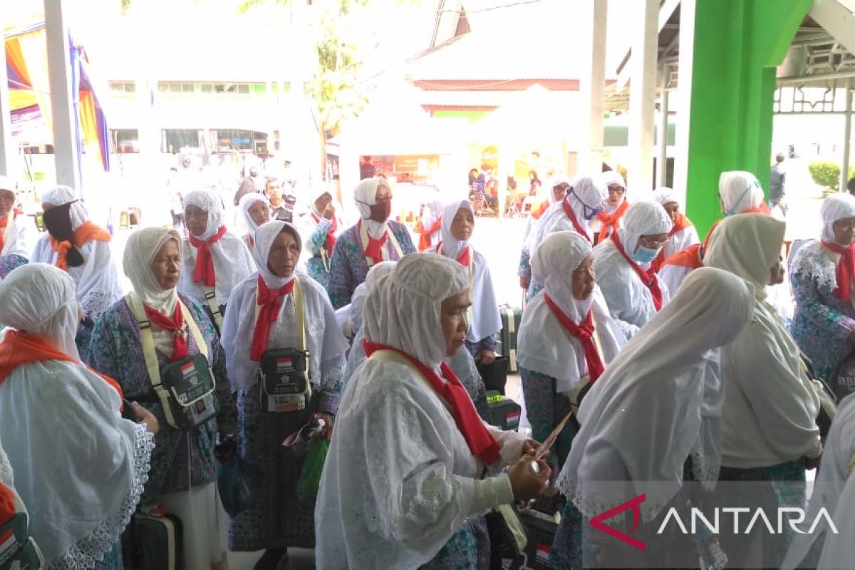 Kemenag Jambi berangkatkan 1.321 calon haji pada 2022