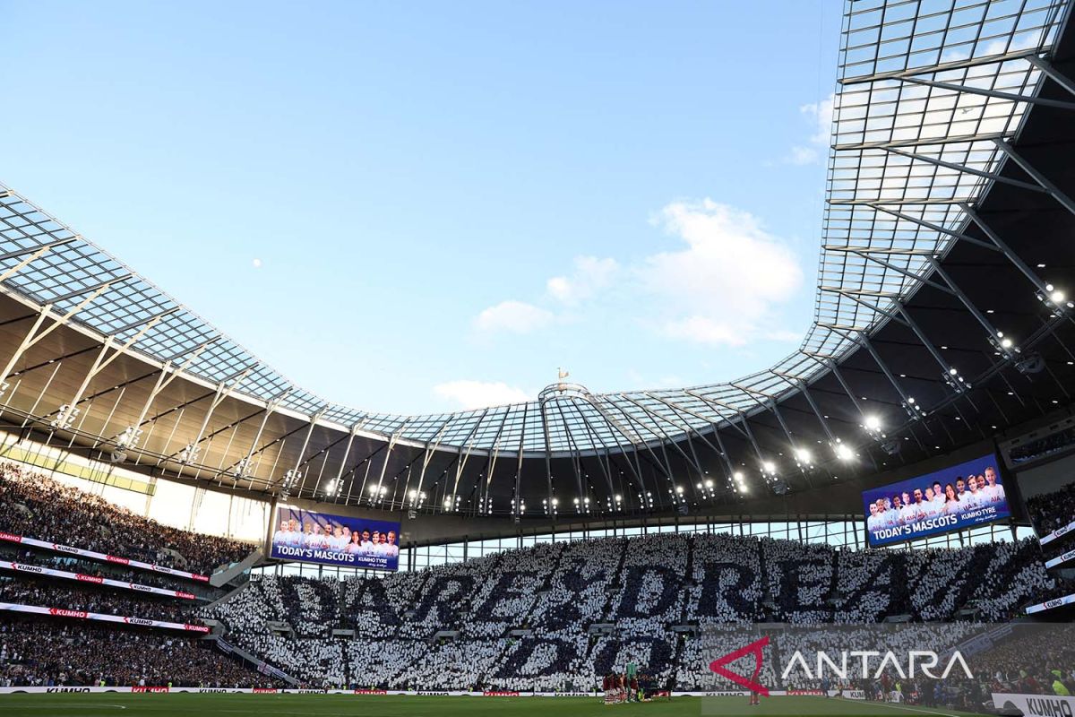 Liga Inggris: Tottenham berencana jual saham karena rugi