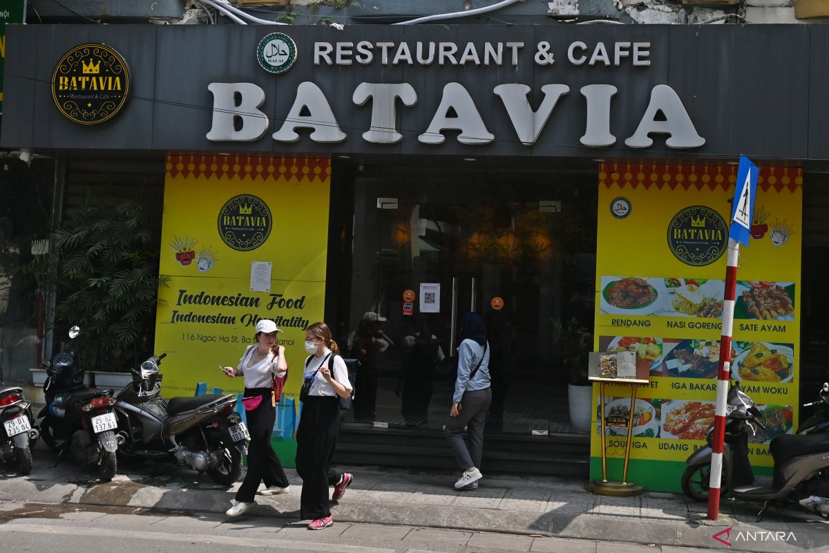 Menyambangi restoran Indonesia di Hanoi