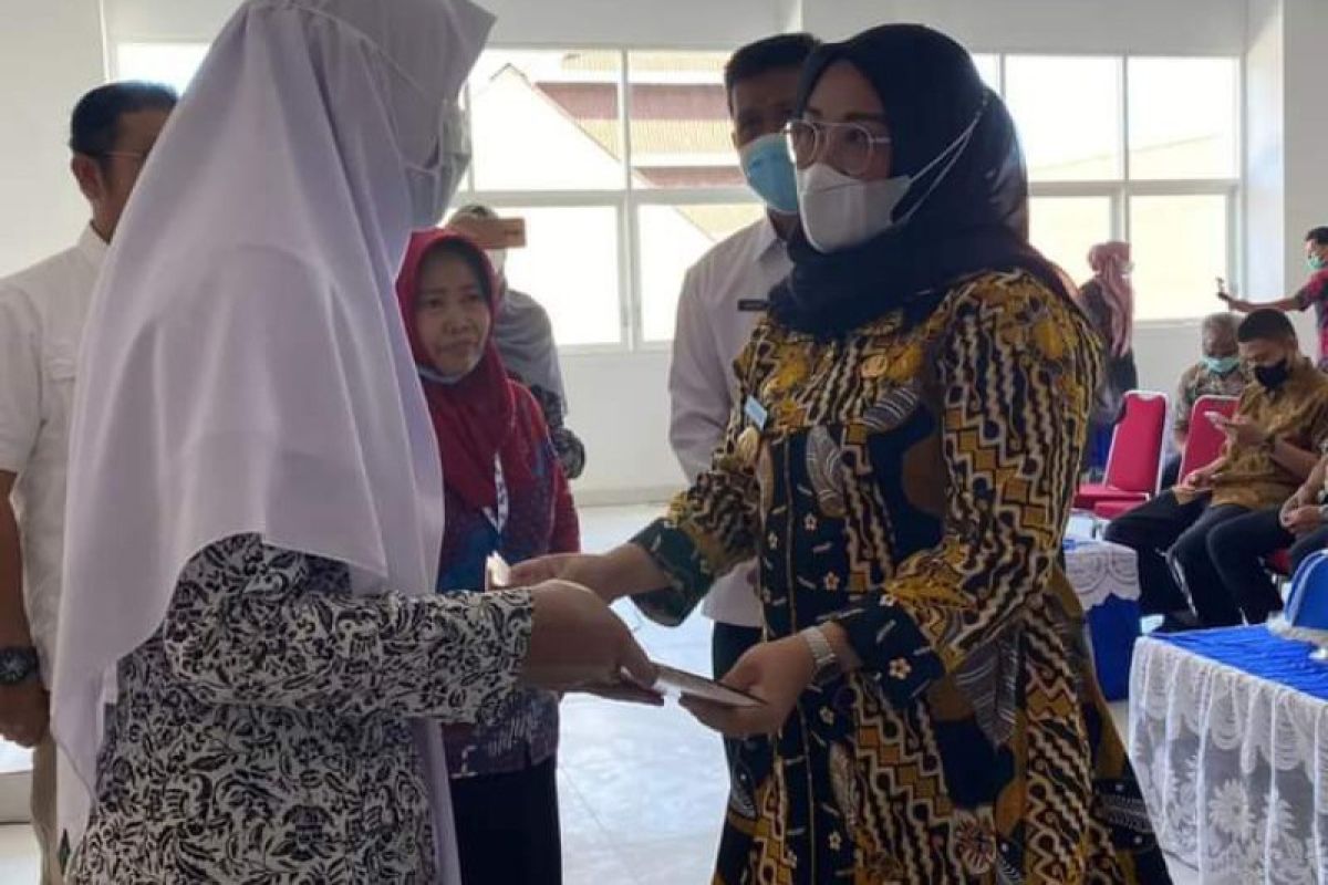 Pemkab Mamuju telah turunkan stunting menjadi 30,3 persen