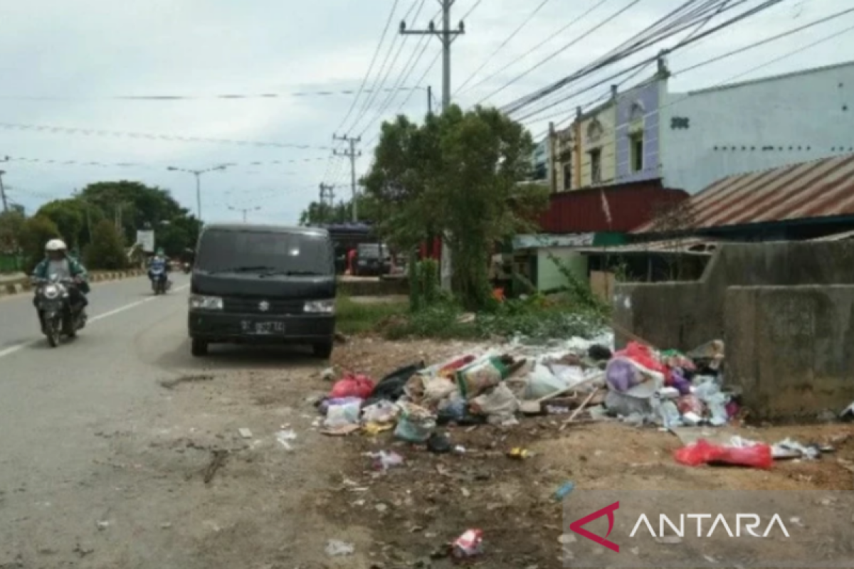 DLHK Kendari sebut sampah terkendali meski naik saat Ramadhan