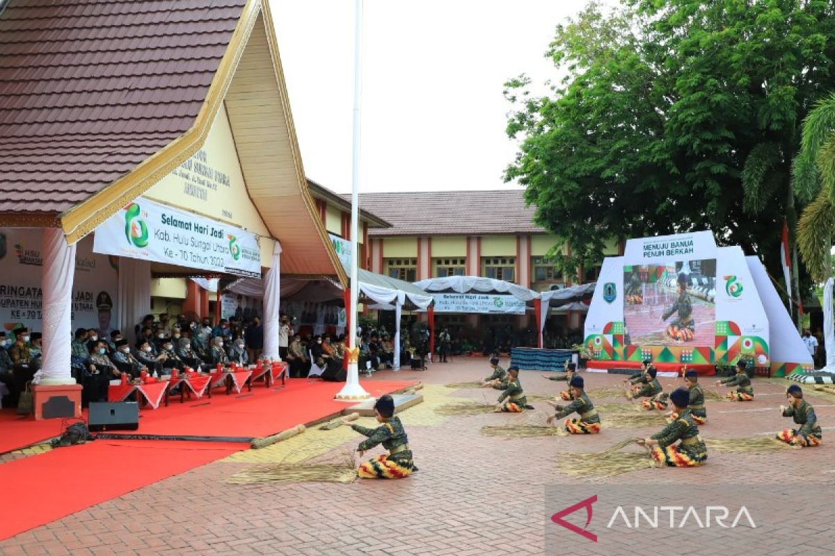 Gubernur ajak warga HSU gotong royong bangun banua