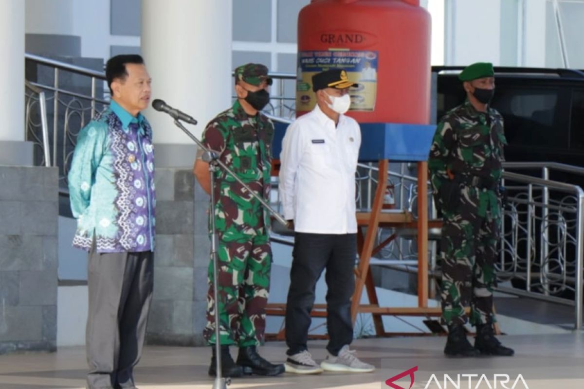 Pemkab Tapin lepas kontingen Komcad untuk latihan militer