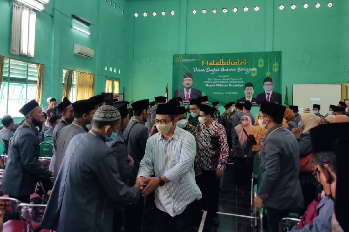 Stafsus Menag apresiasi halalbihalal tradisi penguat moderasi