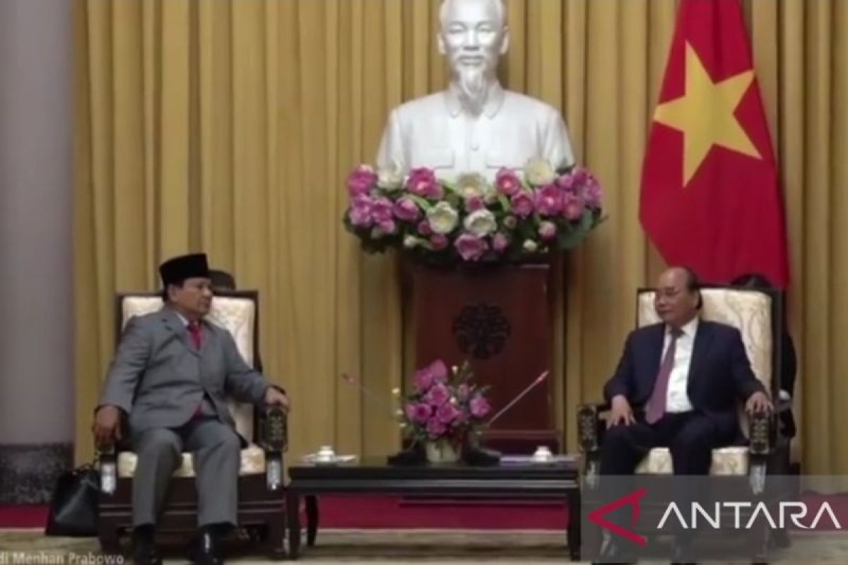 Menteri Pertahanan Prabowo kagum pada kekuatan militer Vietnam