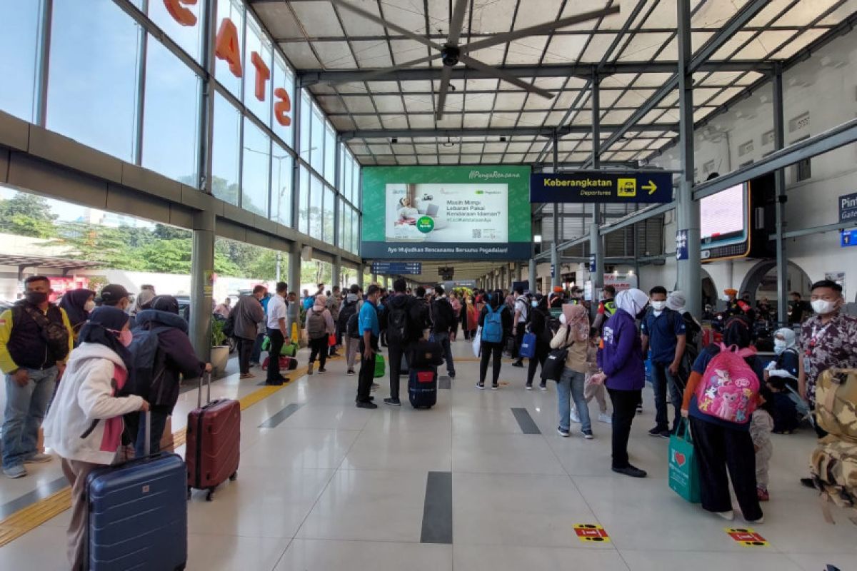 Stasiun Gambir dan Pasar Senen layani 651 ribu penumpang masa Lebaran