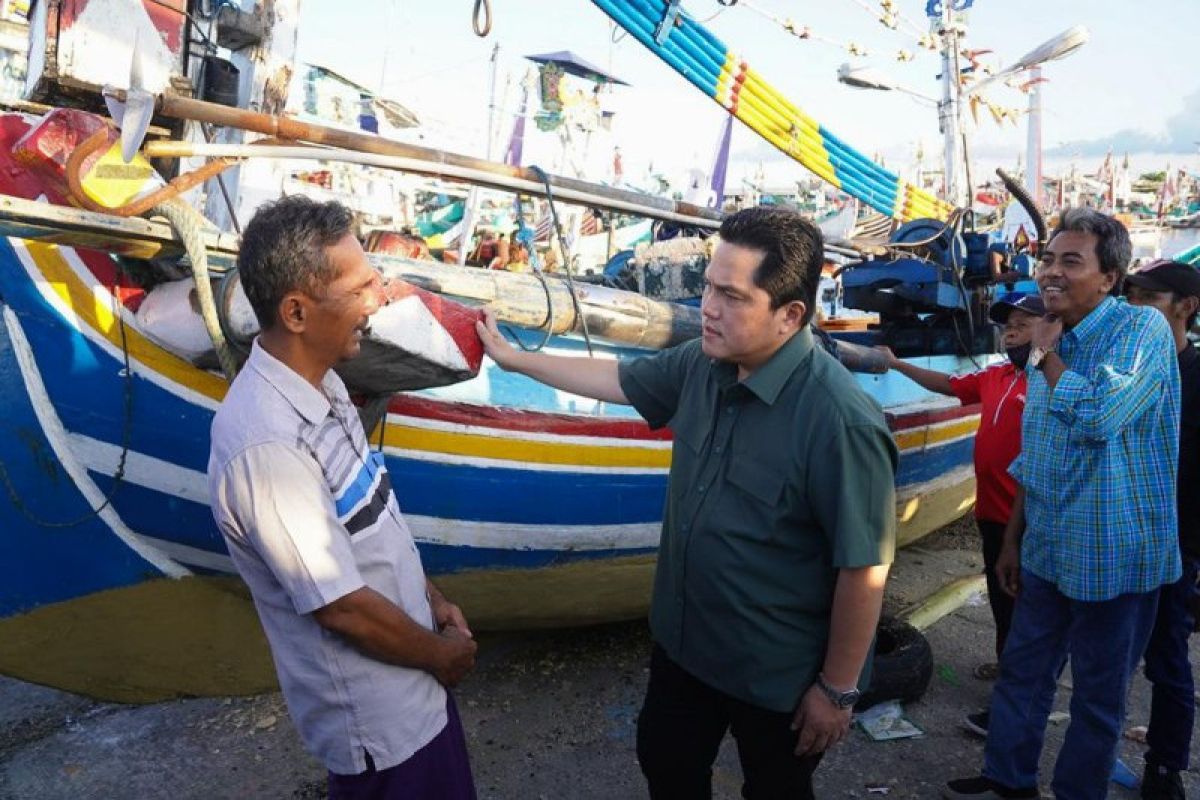 Minister committed to prioritizing business facilities for fishermen