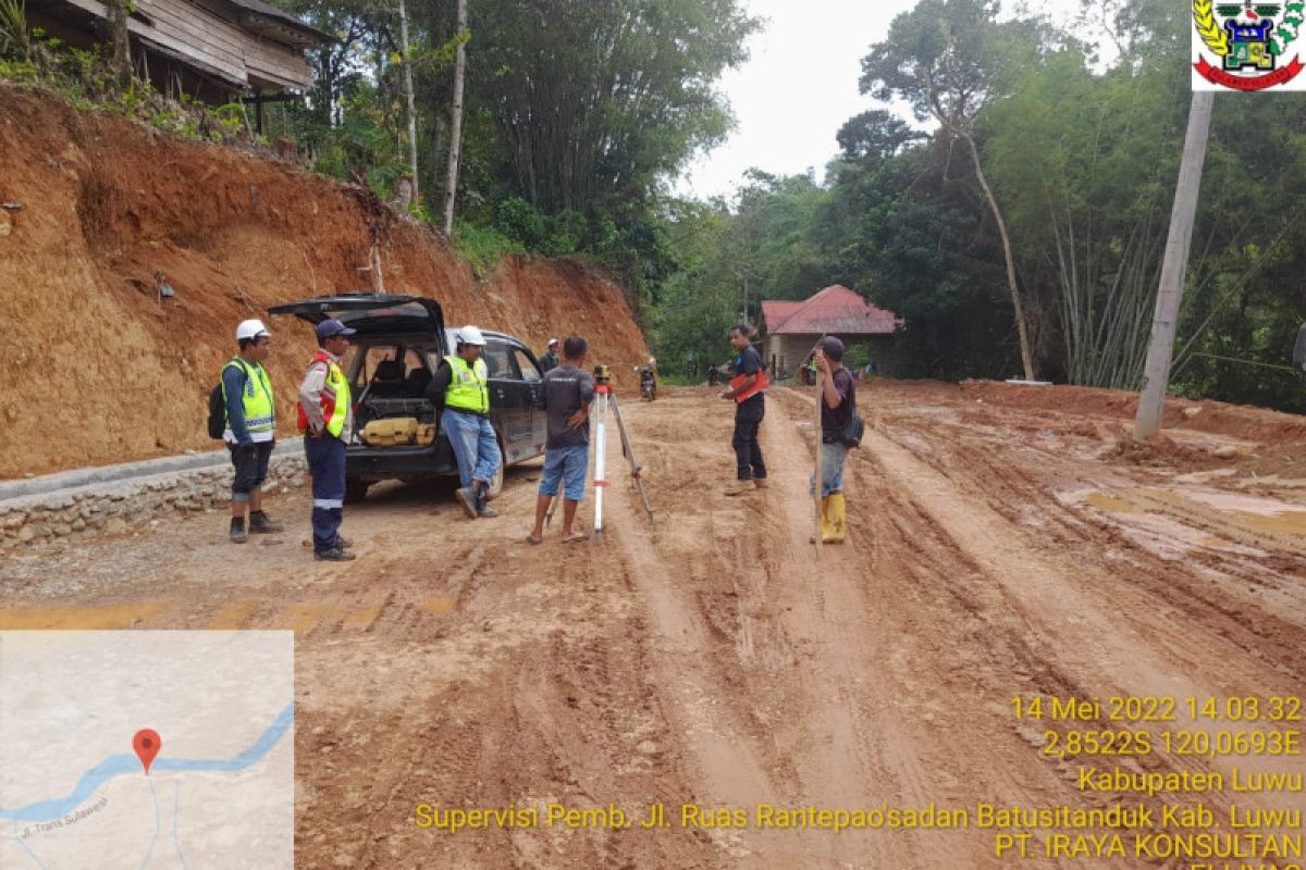 Dua ruas jalan Rantepao - Sa'dan - Batusitanduk Luwu mulai dikerjakan