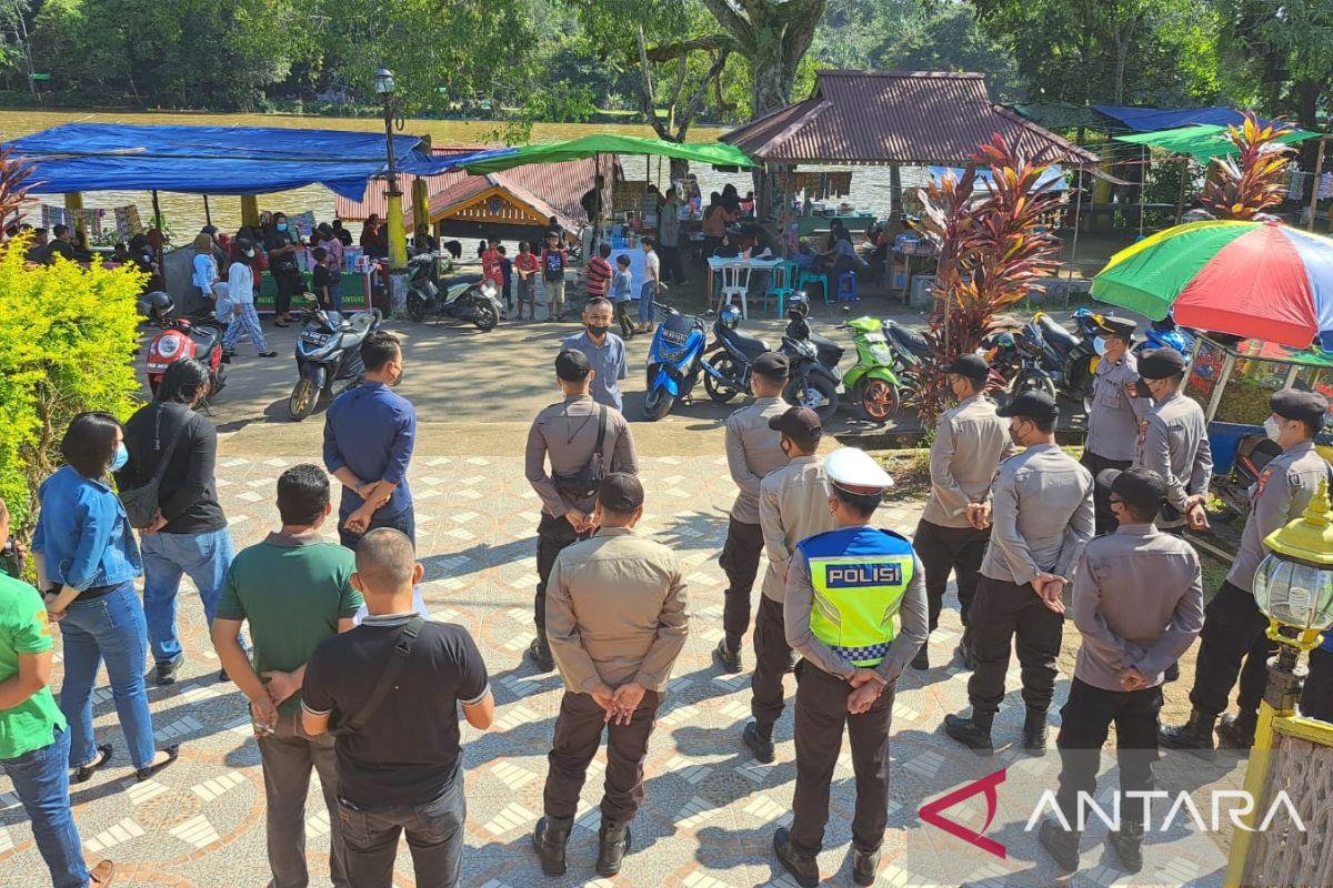 Polres Sekadau turunkan 80 personel pengamanan Lomba Sampan Bidar