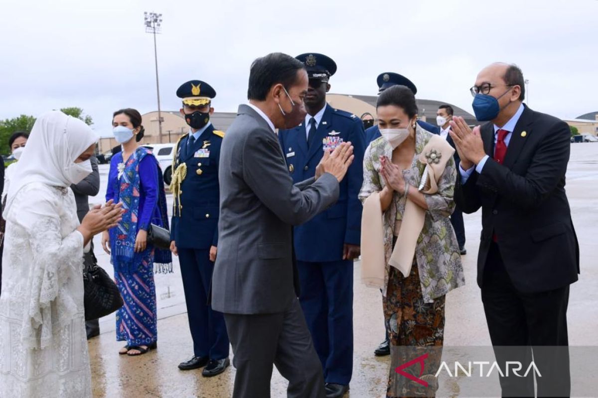 Presiden Jokowi dan Ibu Iriana pulang ke Indonesia