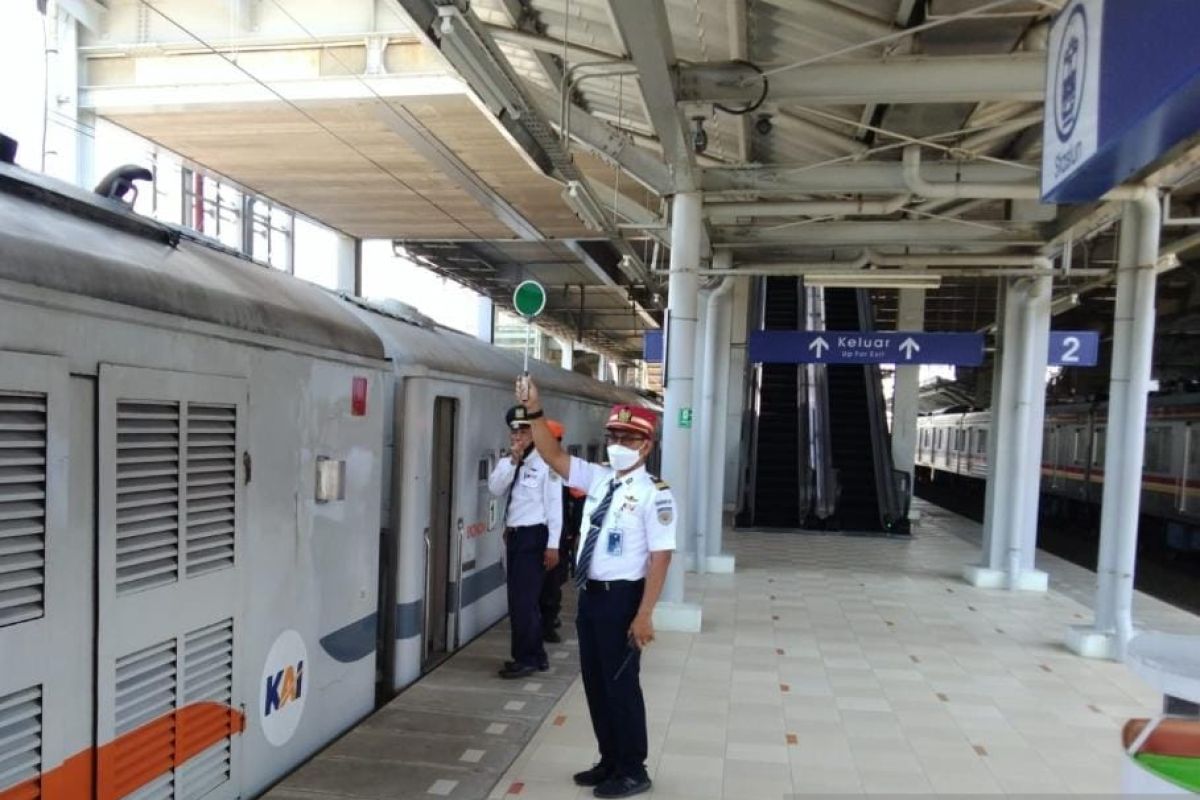 48.633 penumpang kereta api berangkat dari Stasiun Purwakarta pada mudik-balik