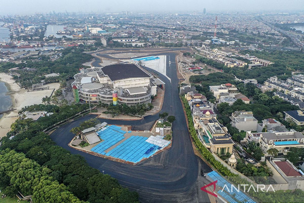 Jakarta kemarin, pengganti komisaris Ancol hingga parkir Formula E