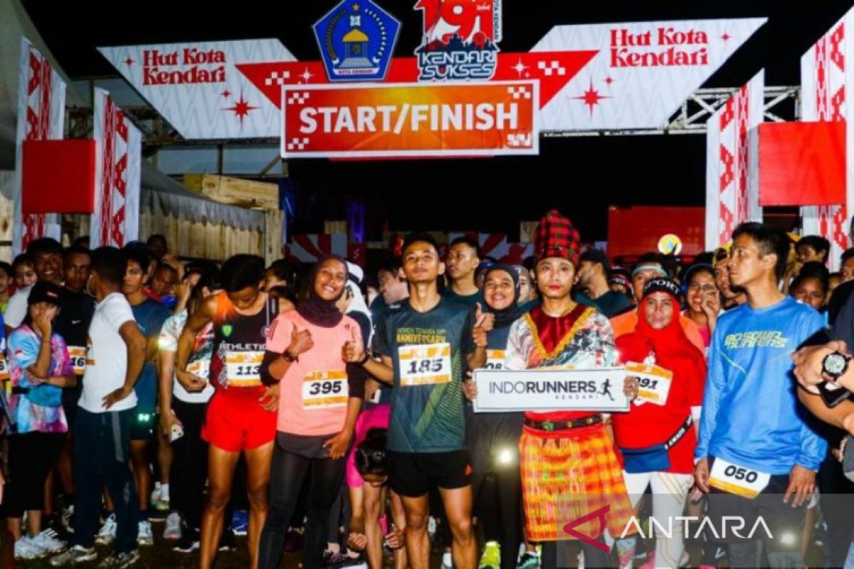 Sebanyak 800 peserta ikuti "Night Run" HUT Kota Kendari