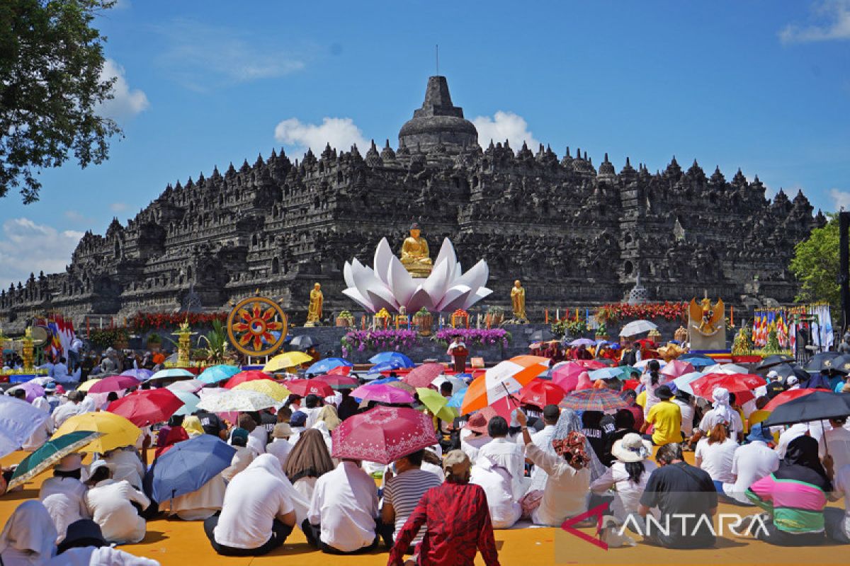 Perayaan Waisak Di Candi Borobudur Antara News